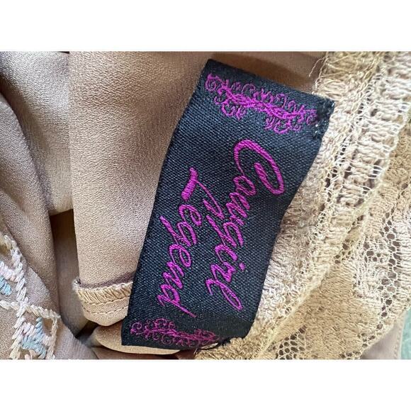 Cowgirl legend embroidered peasant blouse size  M - Picture 7 of 7